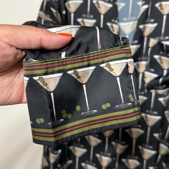 Show Me Your Mumu Overslept Pj Set in the Extra Dirty Martini Silky Print - Picture 7 of 17